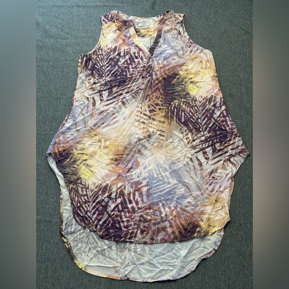 CUPIO Sleeveless Palm Print Shirt